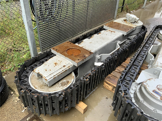 56088460-4.jpg