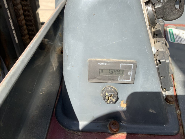 56359897-8.jpg
