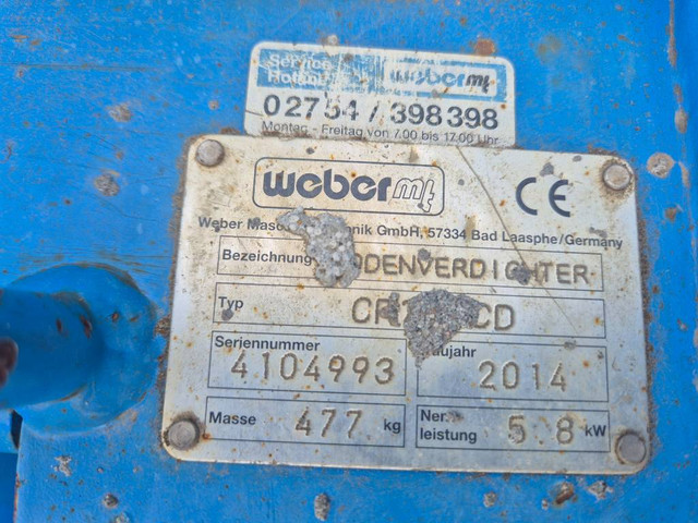 57425042-3.jpg